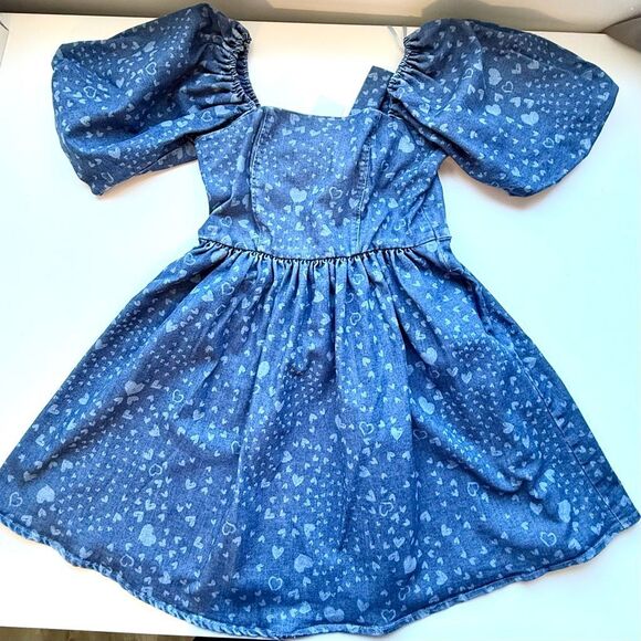 NWT Avec Les Filles puff sleeves baby doll mini dress in denim with heart prints - Picture 12 of 16